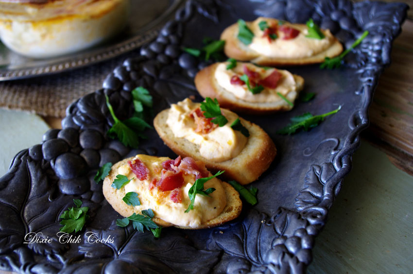 Buffalo Chicken Crostini with Bacon