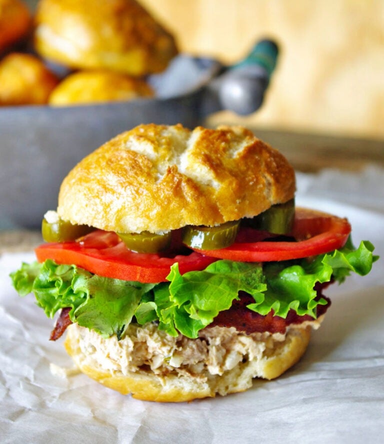 Home 17 Homemade Pretzel Buns