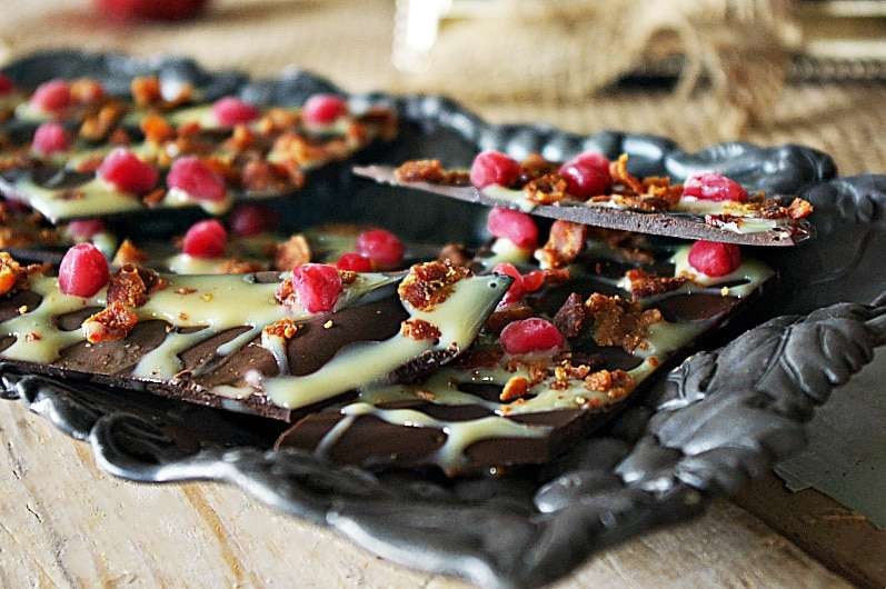 Caramel Bacon Bark1