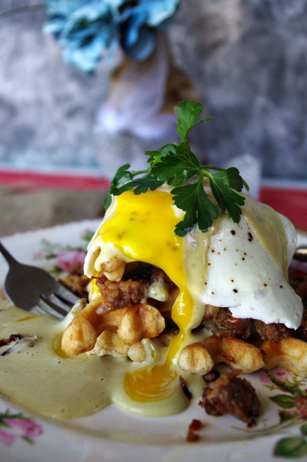 Italian Sausage Eggs Benedict