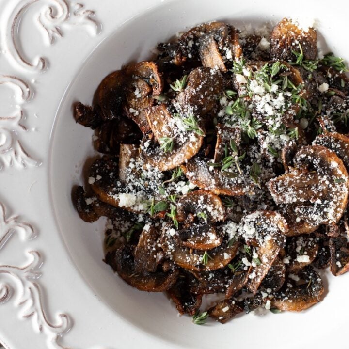 15 Minute Easy Air Fryer Mushrooms with Garlic