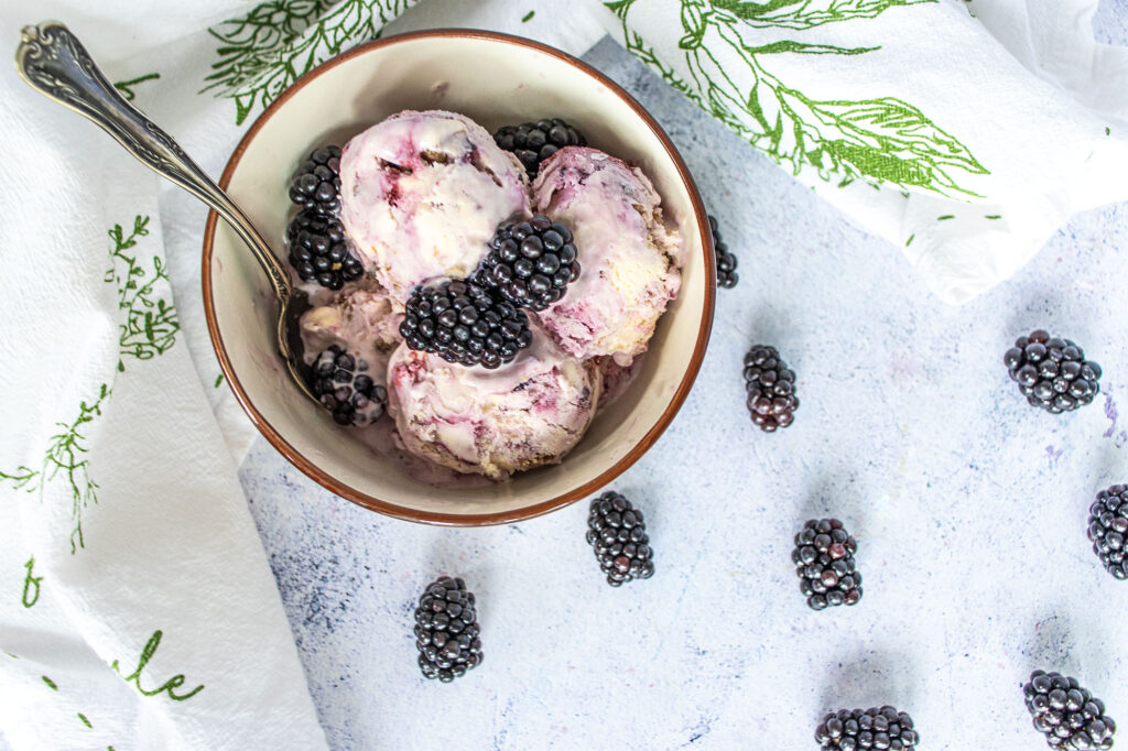 Blackberry Cheesecake Ice Cream Blackberry Cheesecake Ice Cream